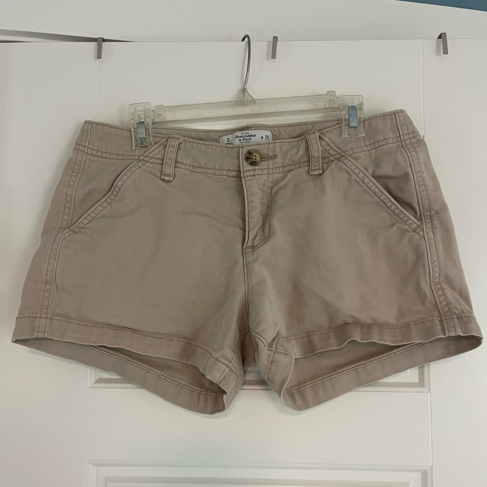 Abercrombie & Fitch Women's Beige Cargo Shorts